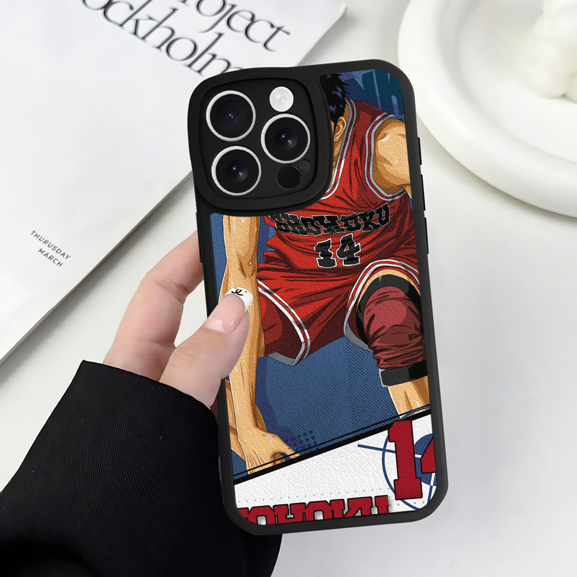 （画像用） SLAM DUNK／スラムダンク 【iPhone 16シリーズ対応】シリコンスマホケース（レザー調） 材質：シリコン